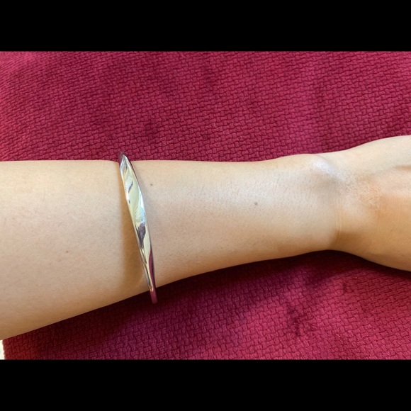 Calvin Klein silver bracelet - Picture 2 of 3